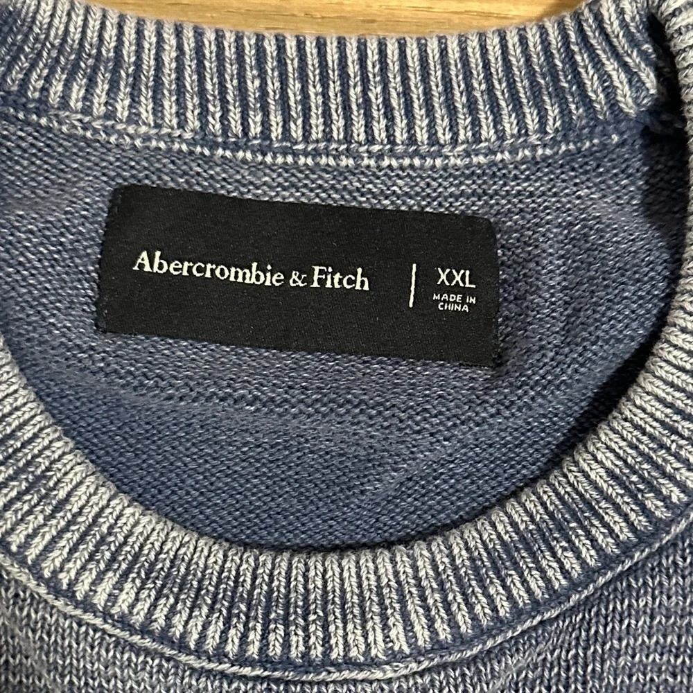 Abercrombie & Fitch Men’s XXL Crewneck Lightweight Sweater Blue Mineral Wash
